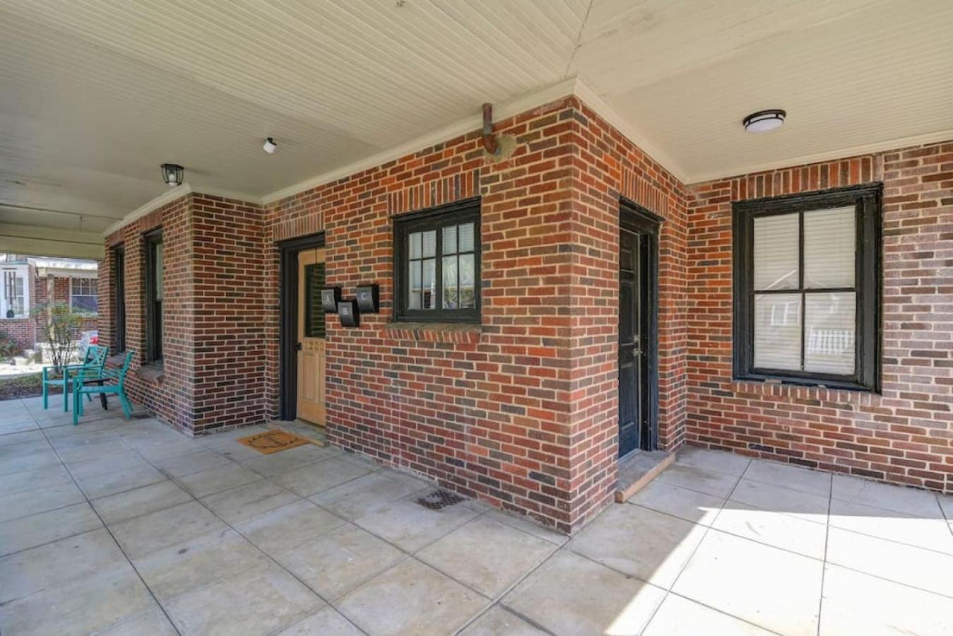 Downtown Farm Charm Apartment Columbia Exterior photo